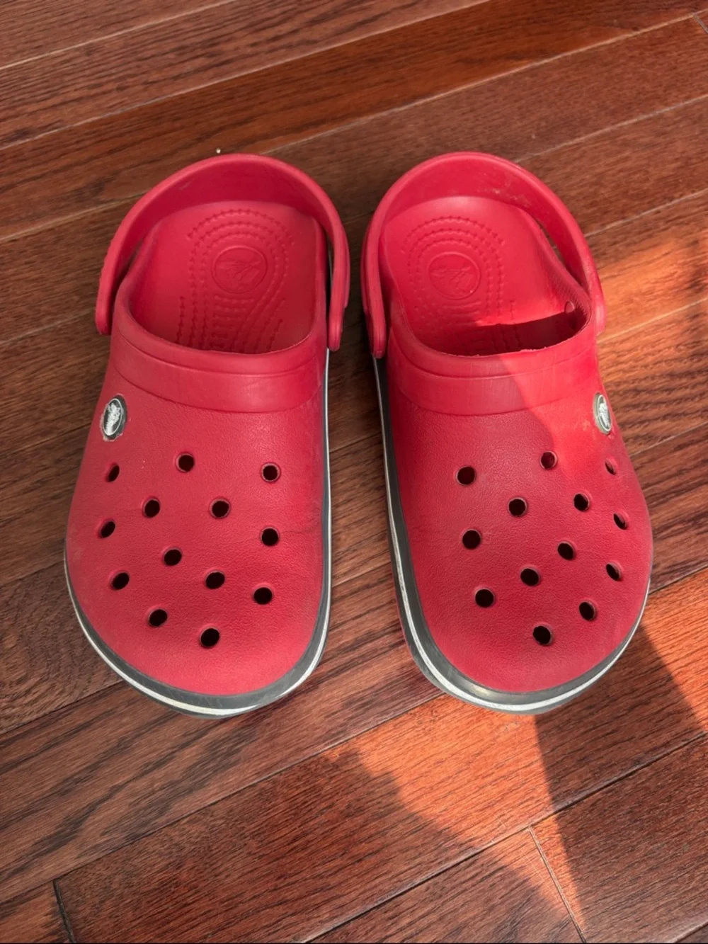 CROCS Kids Red Classic Clog with Heel Strap - Picture 7 of 11